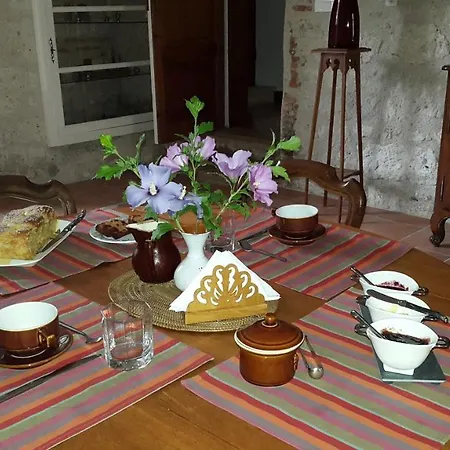 Domaine Du Noble Bed & Breakfast