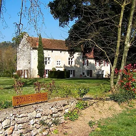 Domaine Du Noble فندق مبيت وإفطار