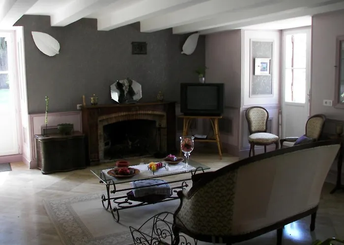 Domaine Du Noble Bed & Breakfast *